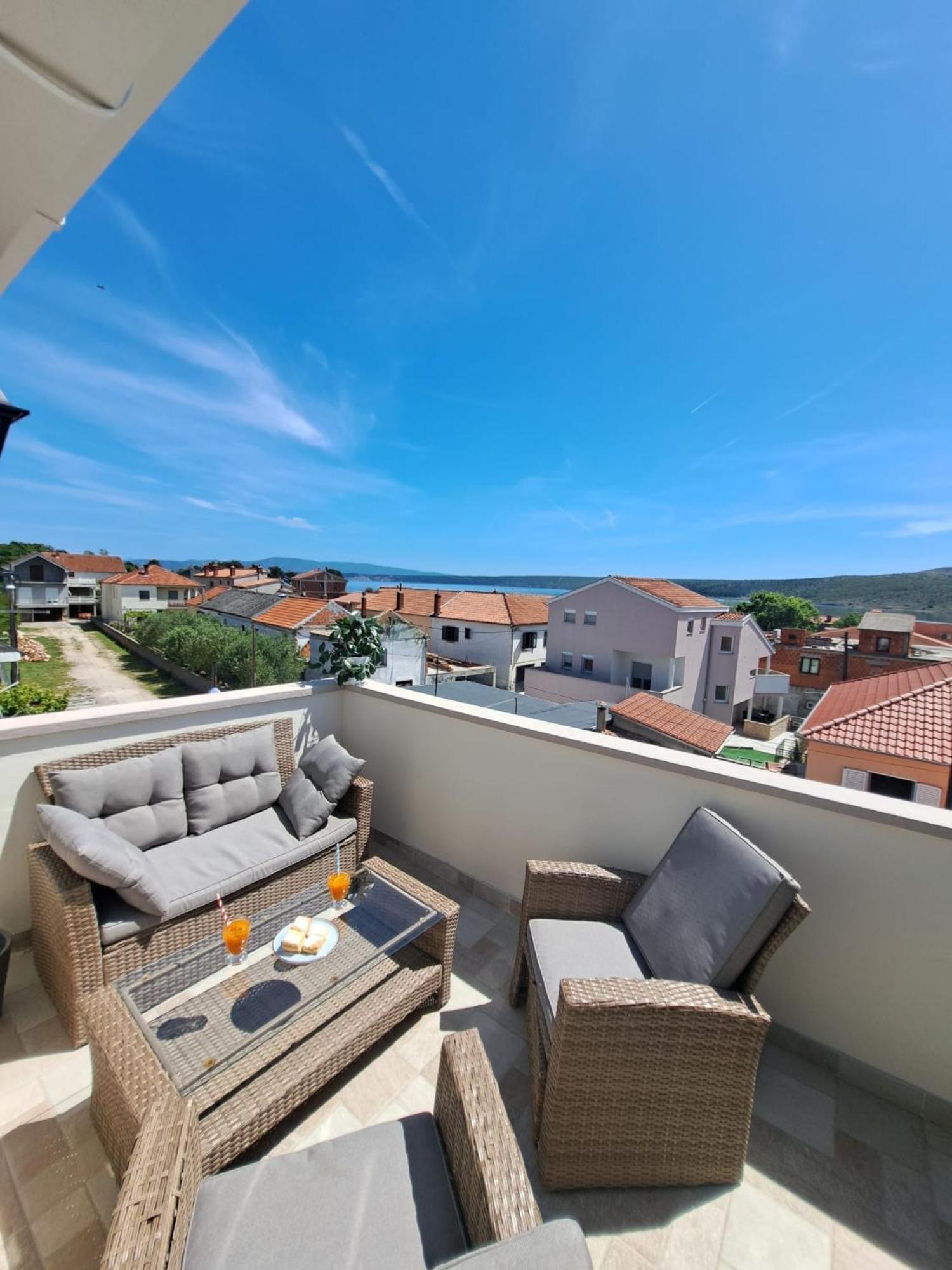 Apartman Lucia Posedarje Dış mekan fotoğraf
